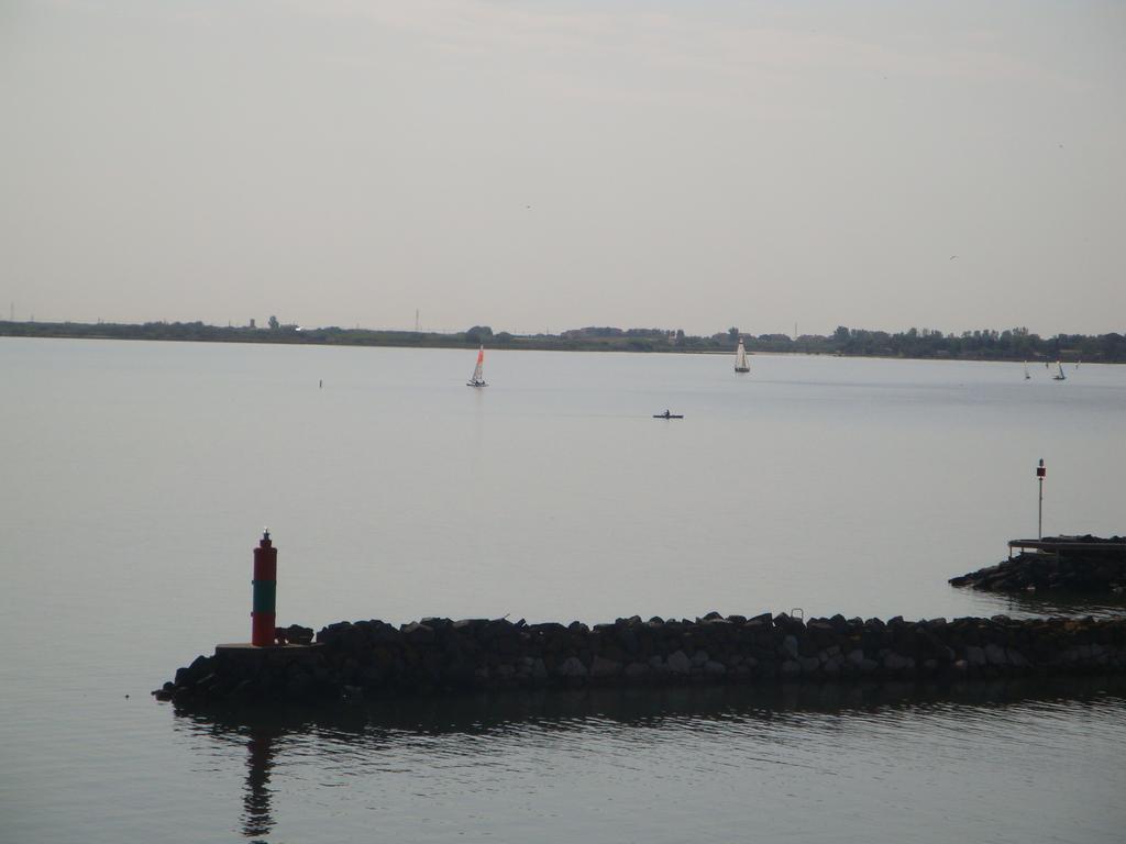 Port Rive Gauche Iona Leilighet Marseillan  Eksteriør bilde